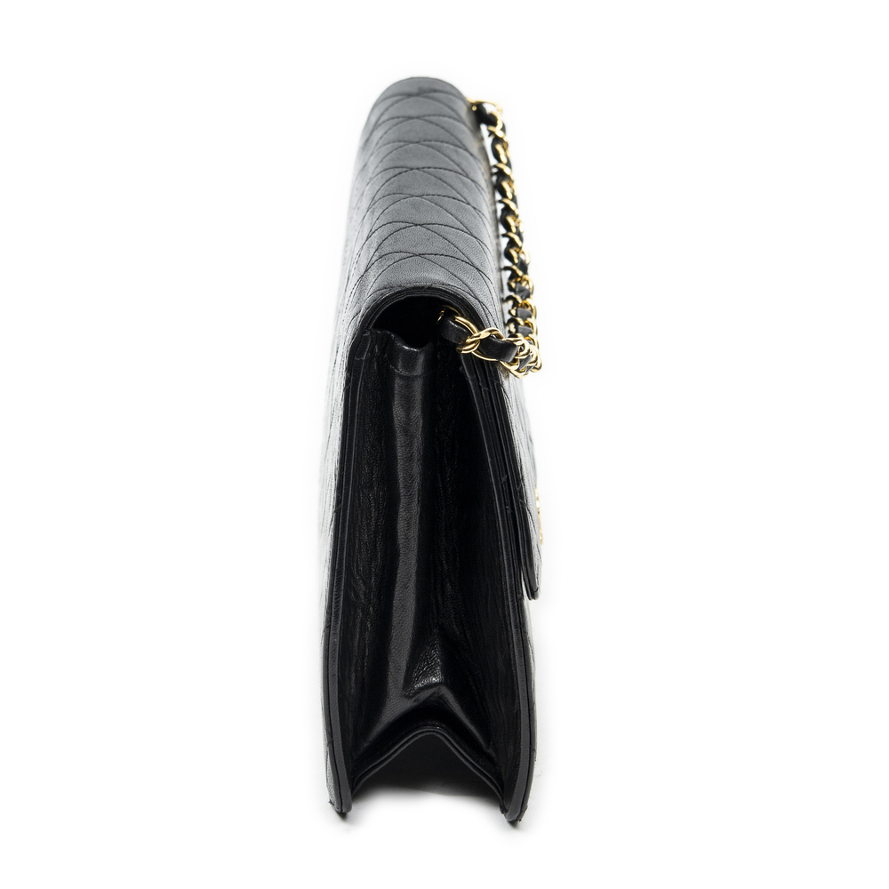 Chanel Vintage Push Lock Straight Flap - Picture 4 of 10
